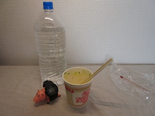 Cup noodle cooking water (14)